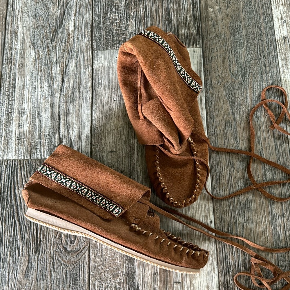 Amimoc Suede Women- Indian Moccasins 8 B